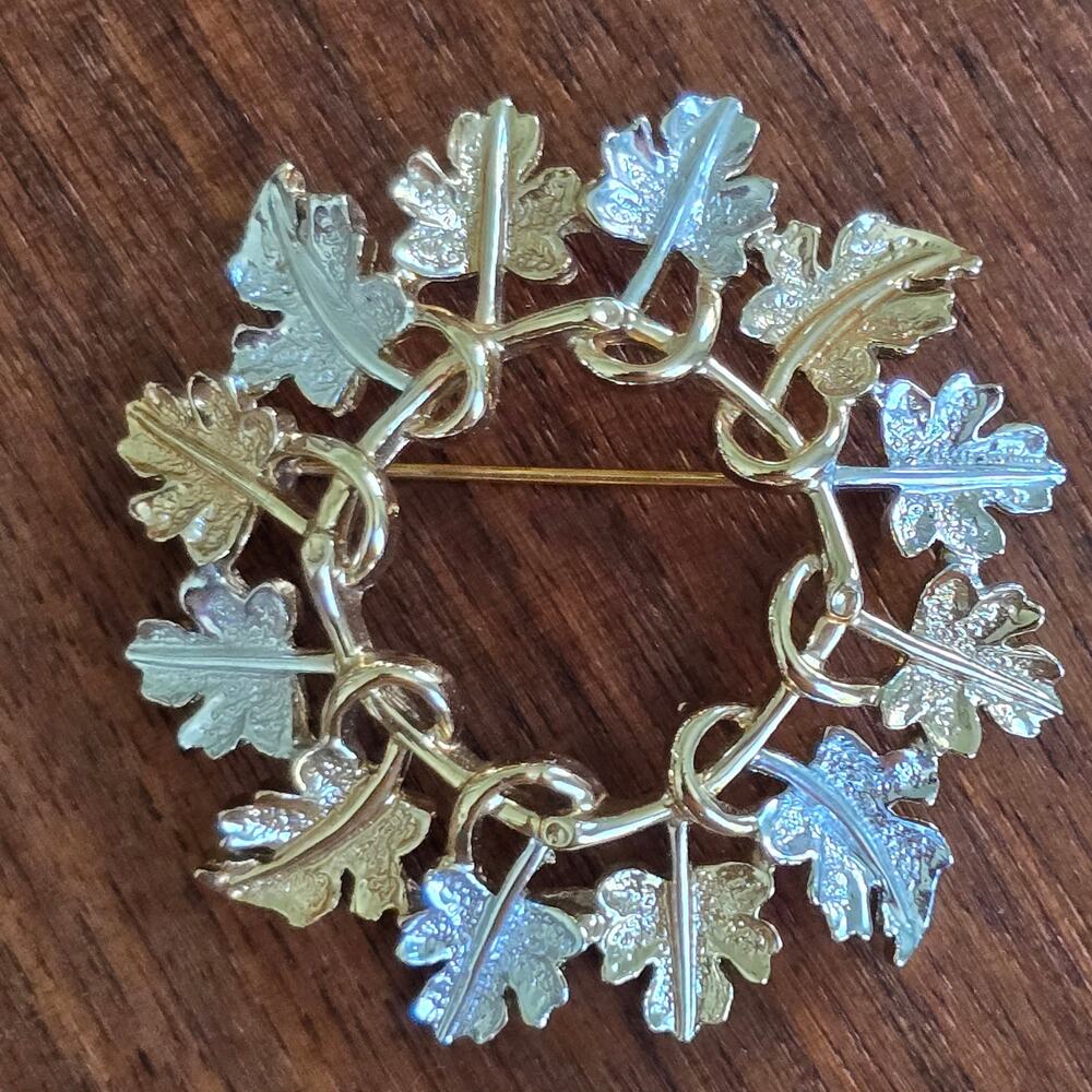 Vintage 1960s Sarah Coventry Garland Wreath Brooch Silver Gold Tone Leaf Autumn